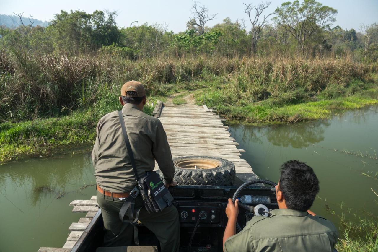 Tiger Tops Tharu Lodge Чітаван Екстер'єр фото